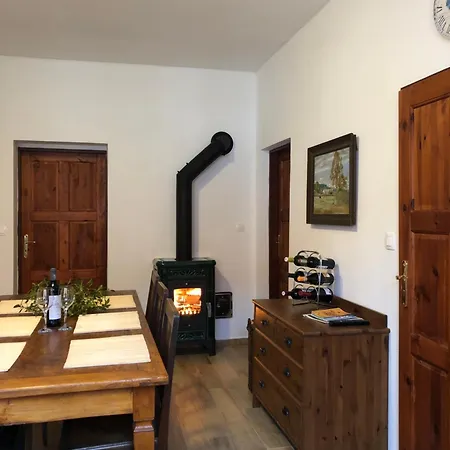 Skornickuv Statek Apartment Chlum u Trebone