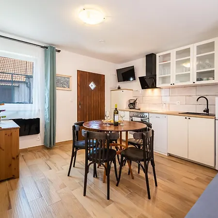Skornickuv Statek Apartamento
