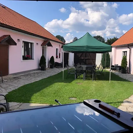 Skornickuv Statek Chlum u Trebone