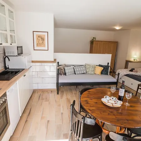Skornickuv Statek Apartment Chlum u Trebone
