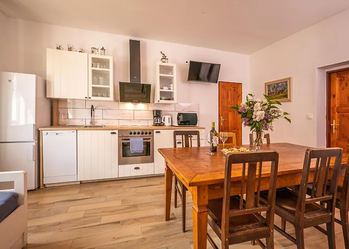 Skornickuv Statek Хлум-у-Тршебоне