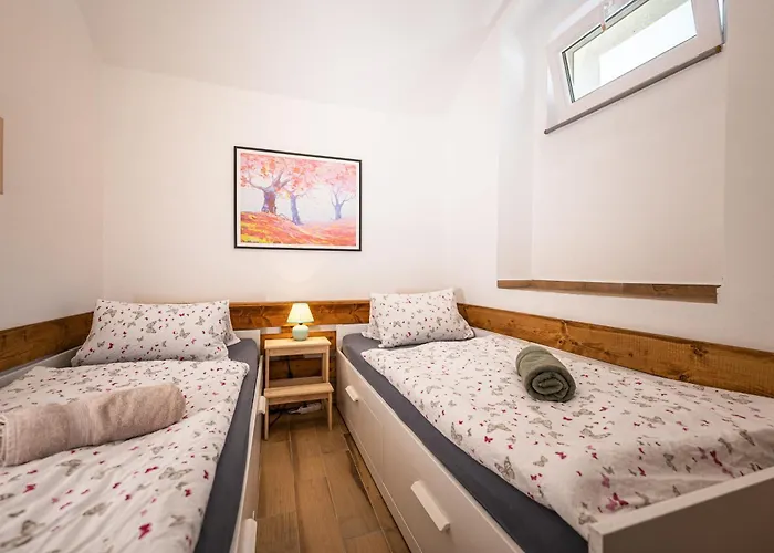 Skornickuv Statek Хлум-у-Тршебоне