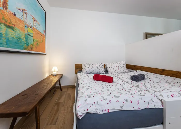 Skornickuv Statek Апартаменты