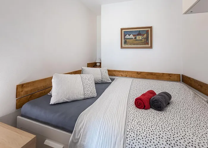 Skornickuv Statek Апартаменты *