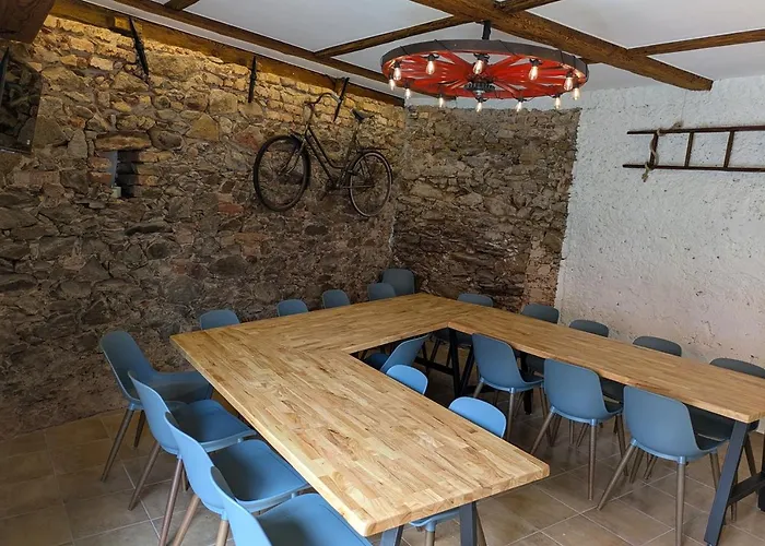 Skornickuv Statek Апартаменты Хлум-у-Тршебоне