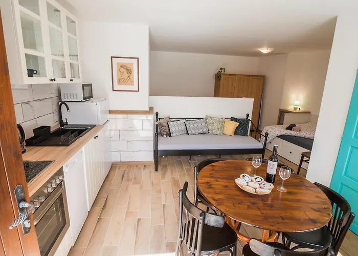 Skornickuv Statek Апартаменты Хлум-у-Тршебоне